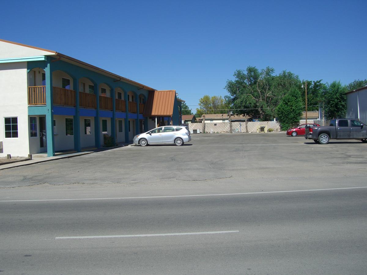 La Hacienda Inn Артижа Экстерьер фото