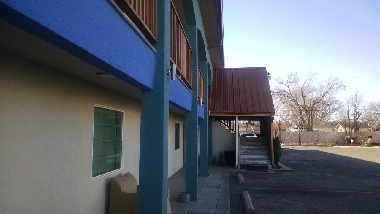La Hacienda Inn Артижа Экстерьер фото