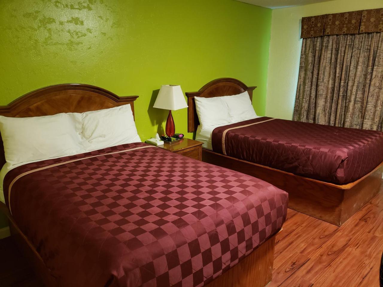La Hacienda Inn Артижа Экстерьер фото